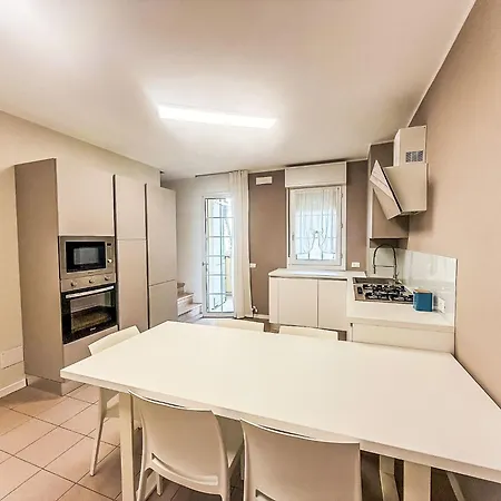 Veranda-2 By Interhome Rosapineta